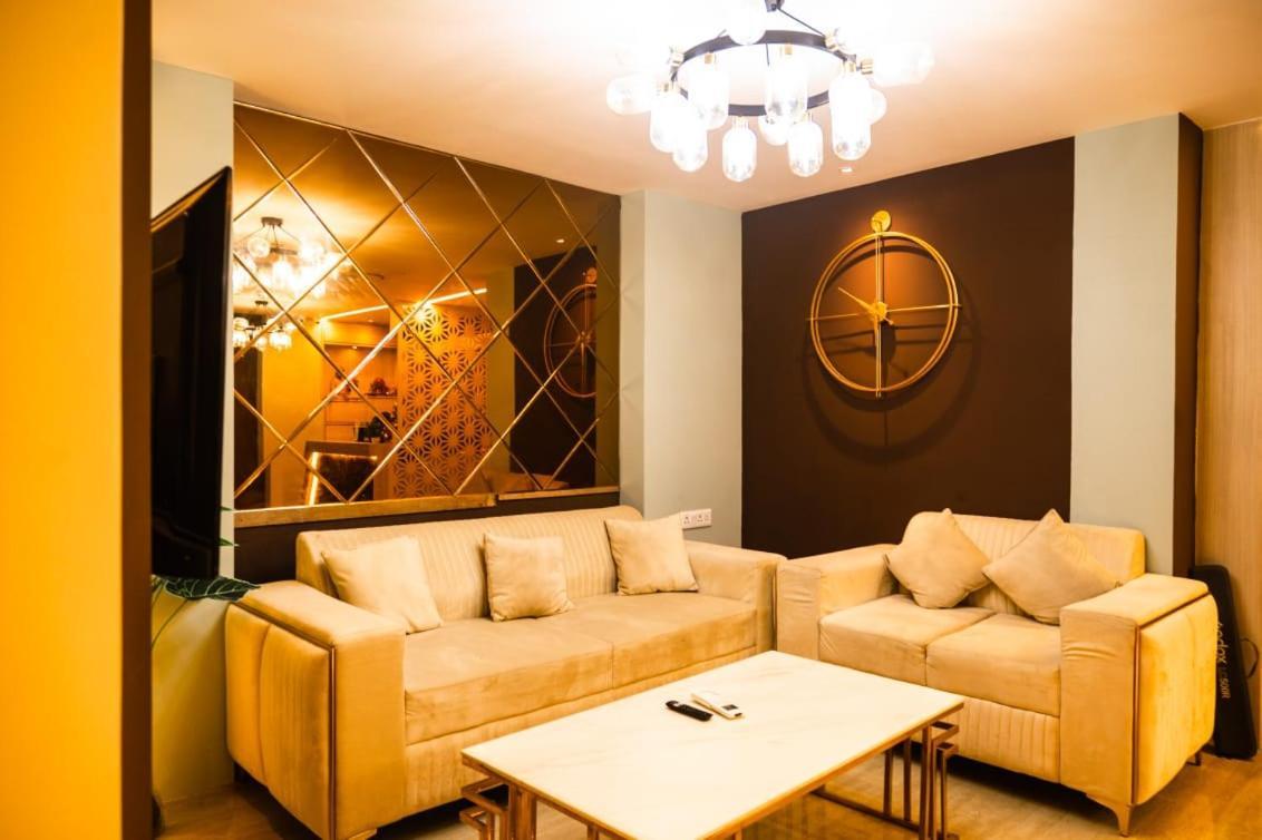 Hotel Silkhouse Premier Danapur Dış mekan fotoğraf
