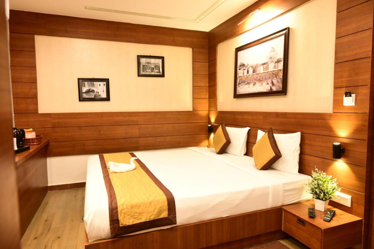 Hotel Silkhouse Premier Danapur Dış mekan fotoğraf