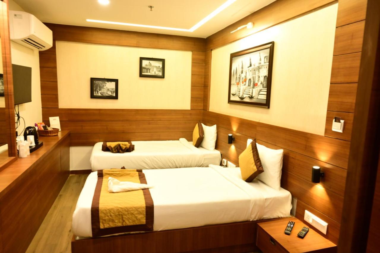 Hotel Silkhouse Premier Danapur Dış mekan fotoğraf