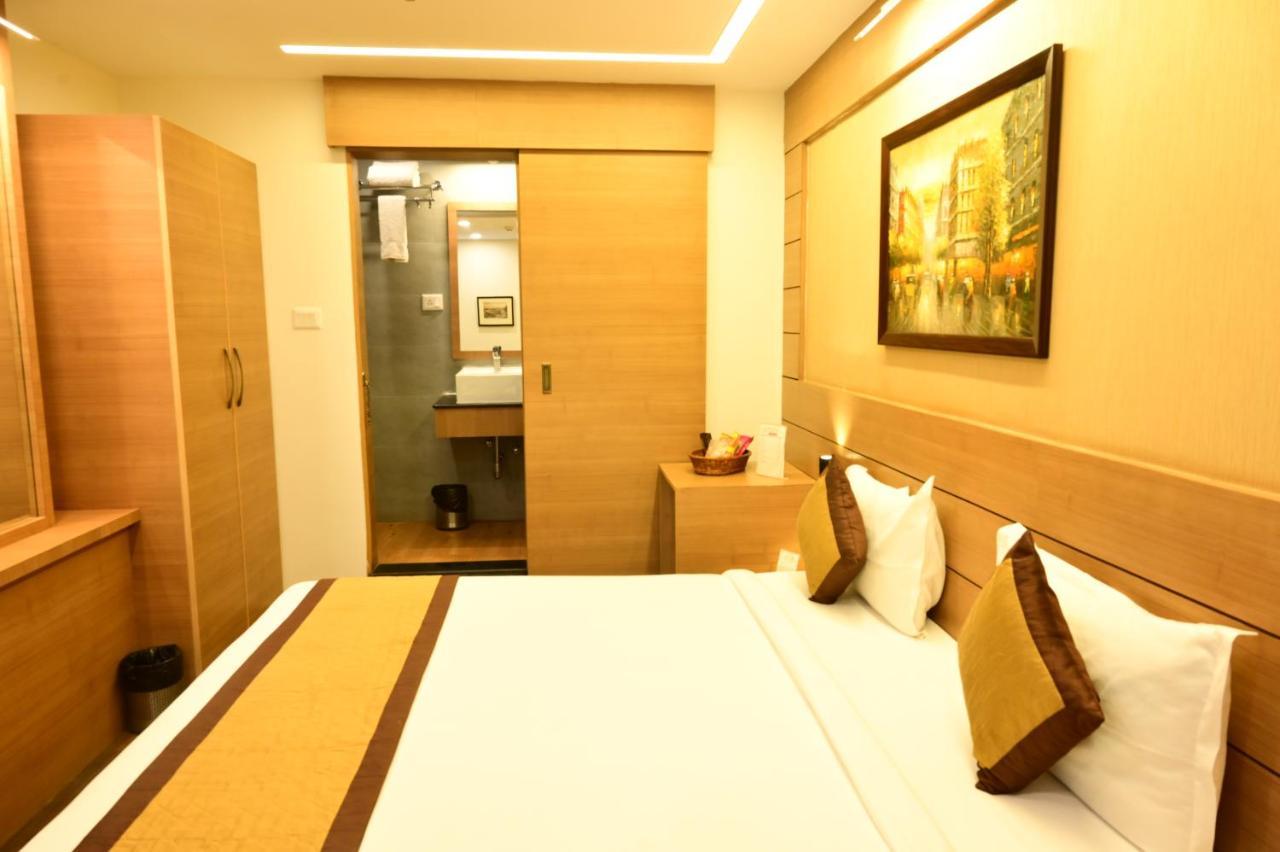 Hotel Silkhouse Premier Danapur Dış mekan fotoğraf
