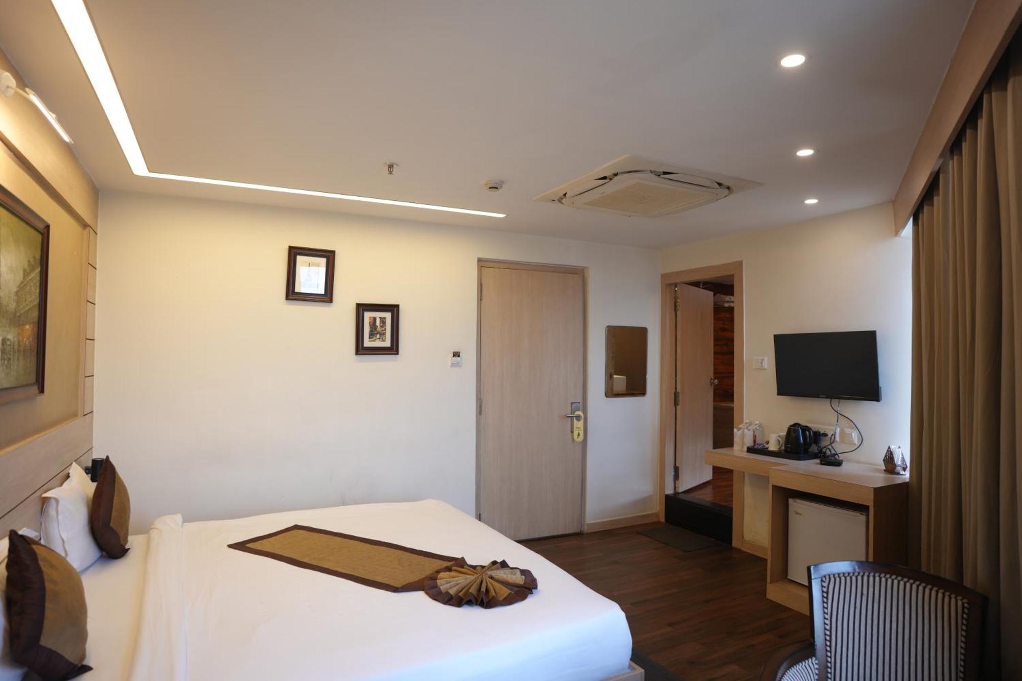 Hotel Silkhouse Premier Danapur Dış mekan fotoğraf