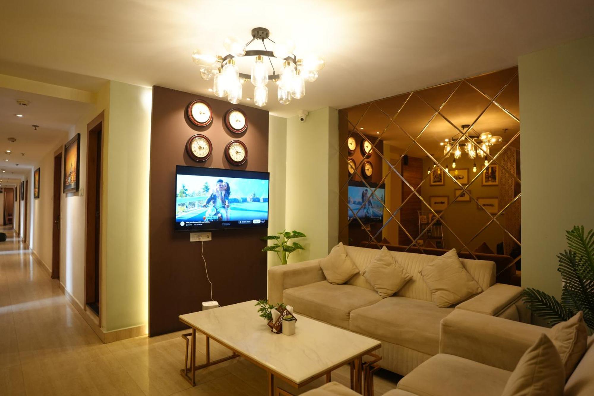 Hotel Silkhouse Premier Danapur Dış mekan fotoğraf