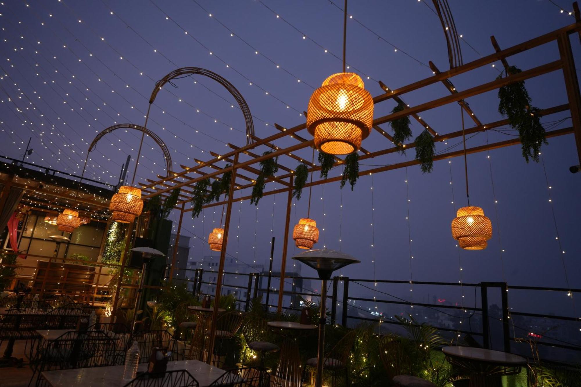 Hotel Silkhouse Premier Danapur Dış mekan fotoğraf