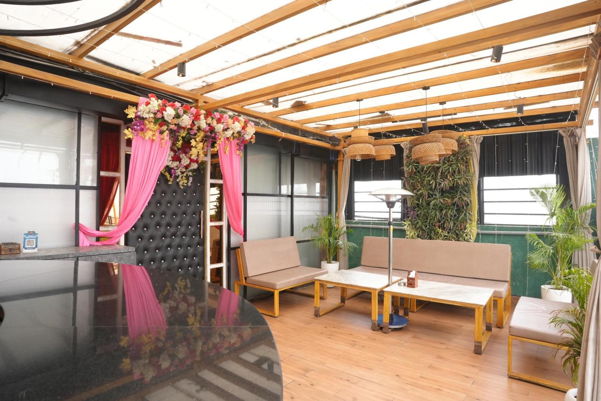 Hotel Silkhouse Premier Danapur Dış mekan fotoğraf